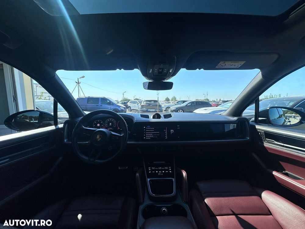 Porsche Cayenne S - 31