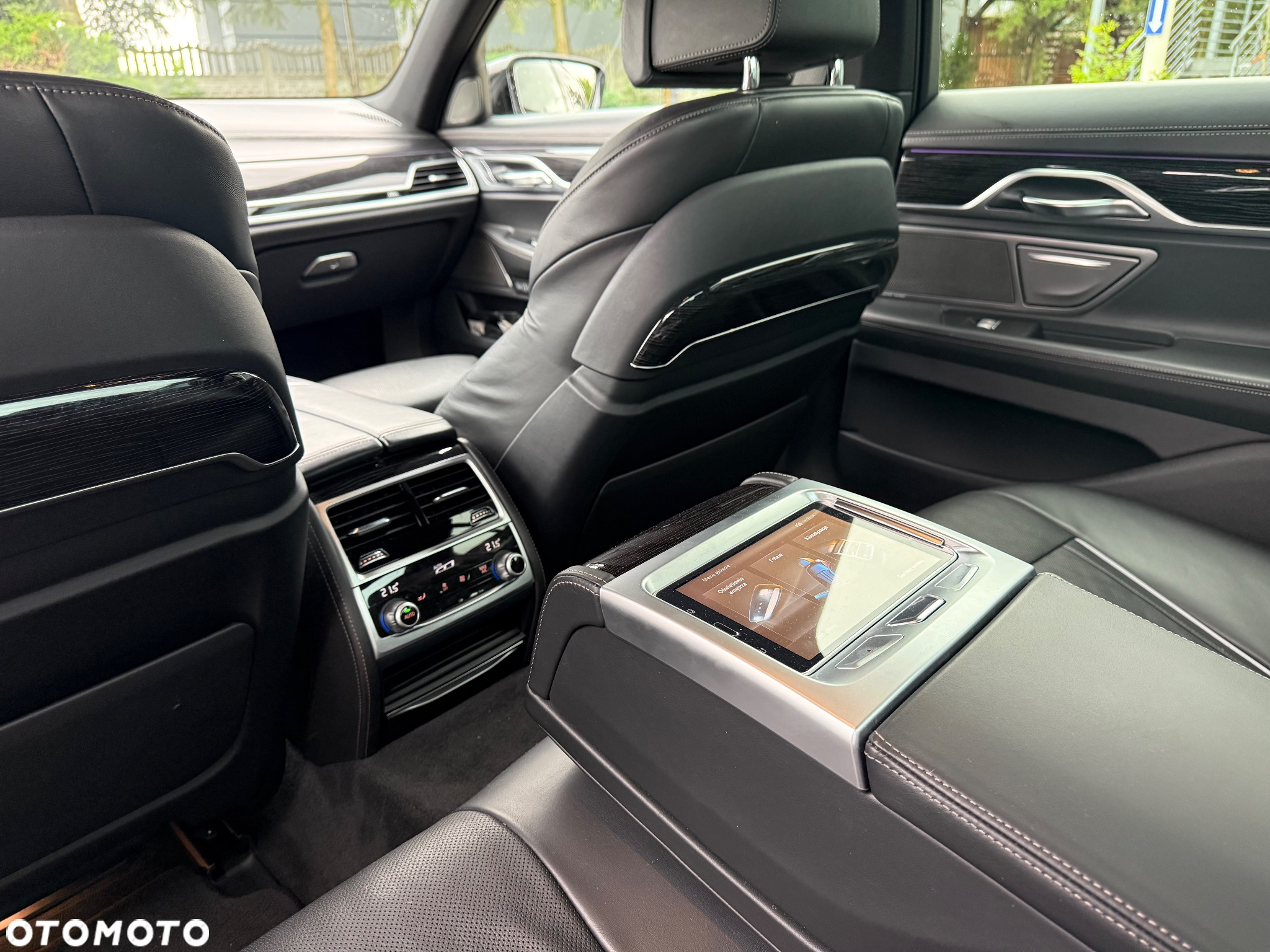 BMW Seria 7 750d xDrive - 11