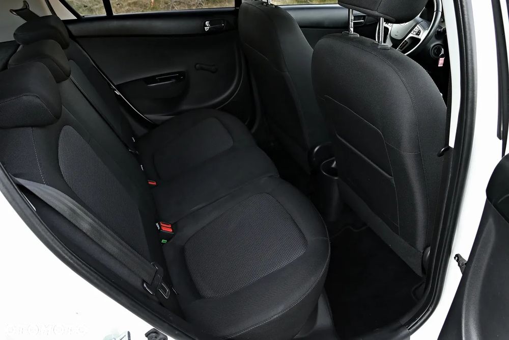 Hyundai i20 1.25 Comfort - 32