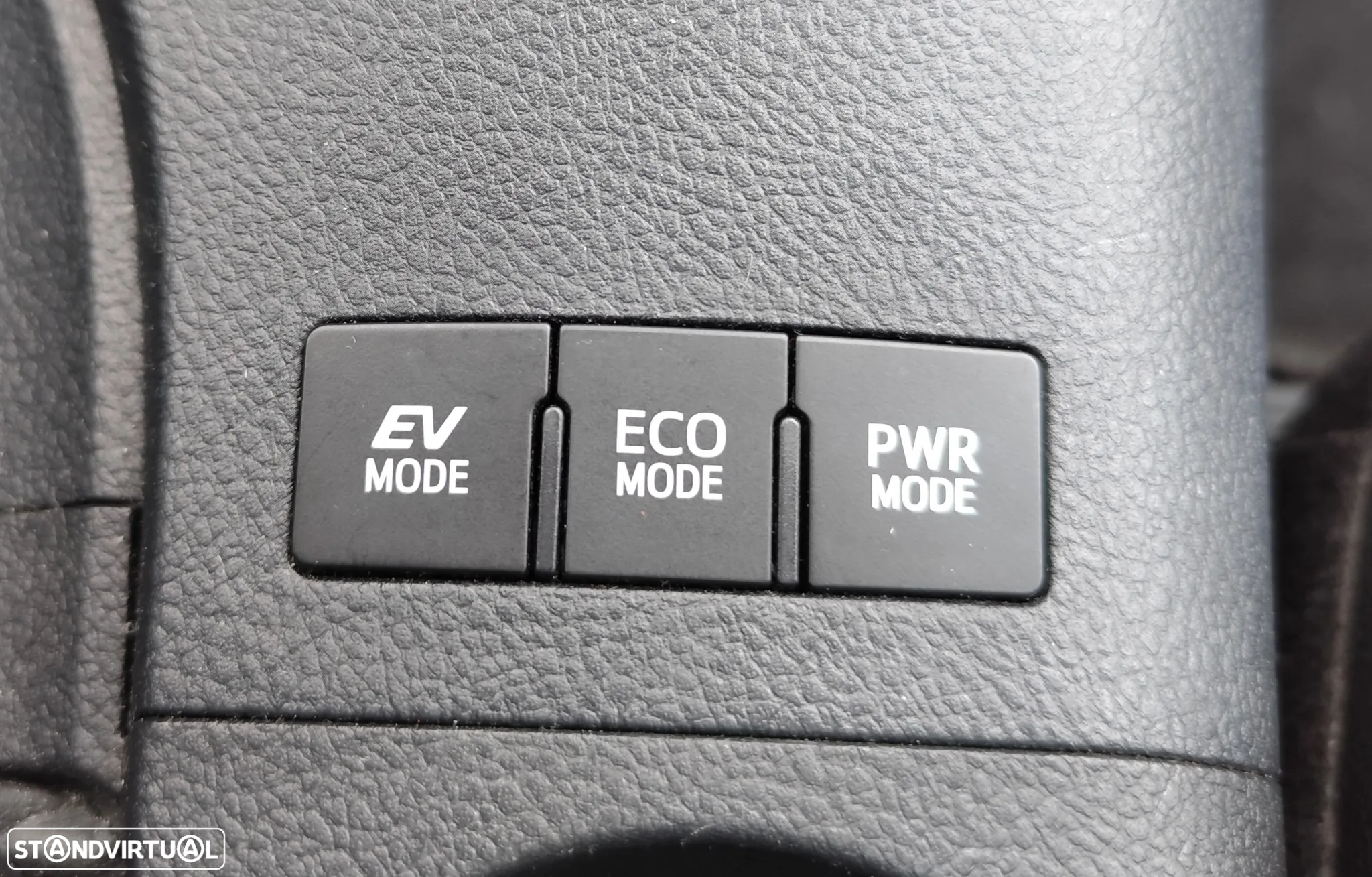 Toyota Auris 1.8 HSD Exclusive +TSS+Navi - 37