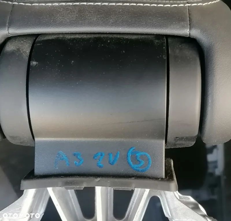 AUDI A3 8V 18r TUNEL ŚRODKOWY PODŁOKIETNIK - 3