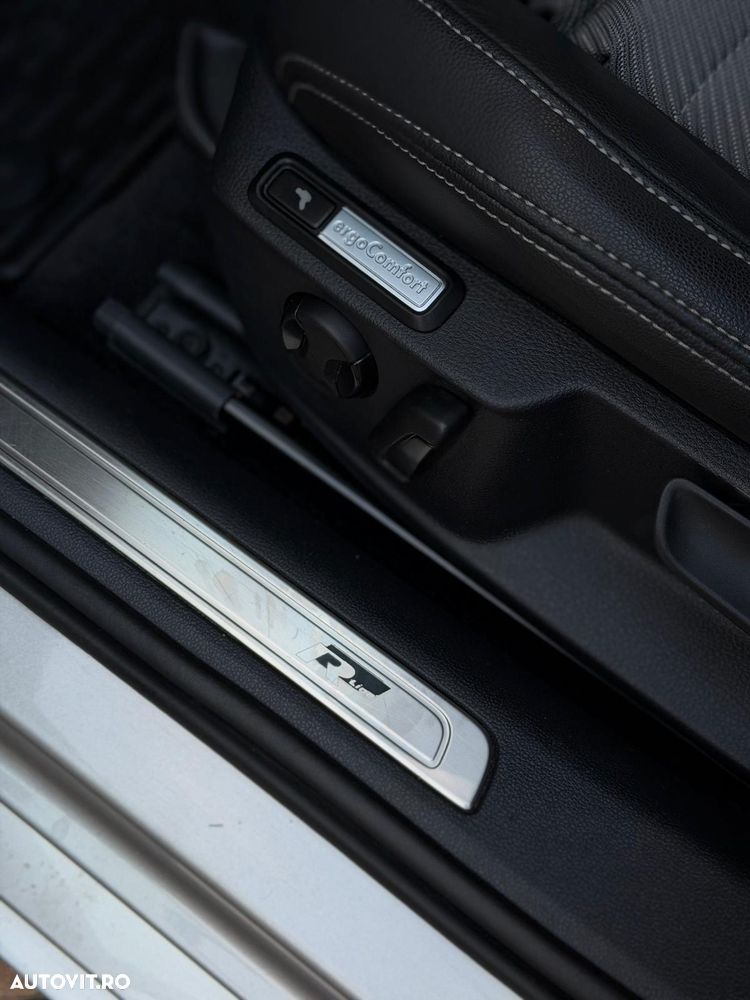 Volkswagen Passat - 13