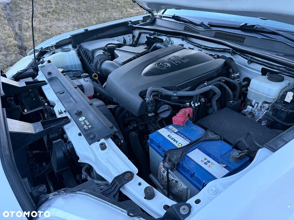 Toyota Tacoma - 11