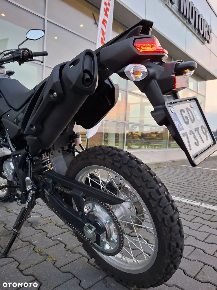 Yamaha WR - 16