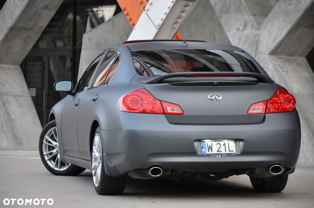 Infiniti G 3.5 - 17