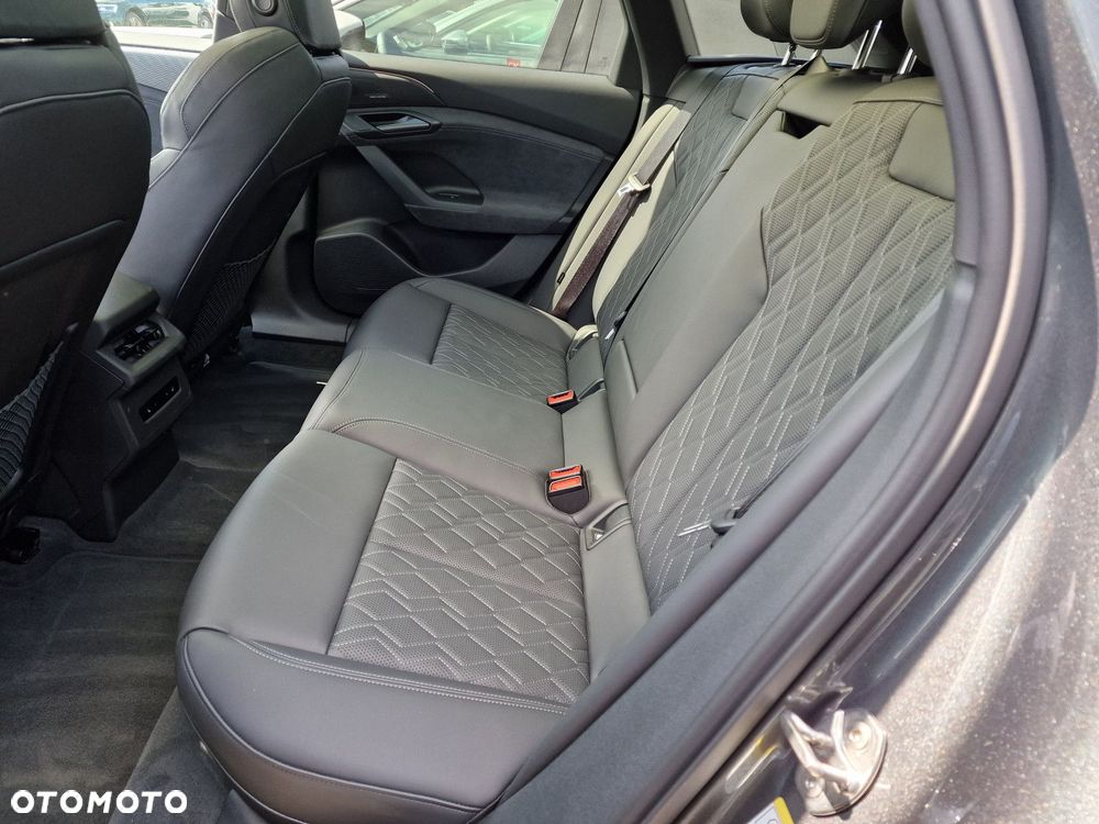 Audi A6 Sportback e-tron - 13