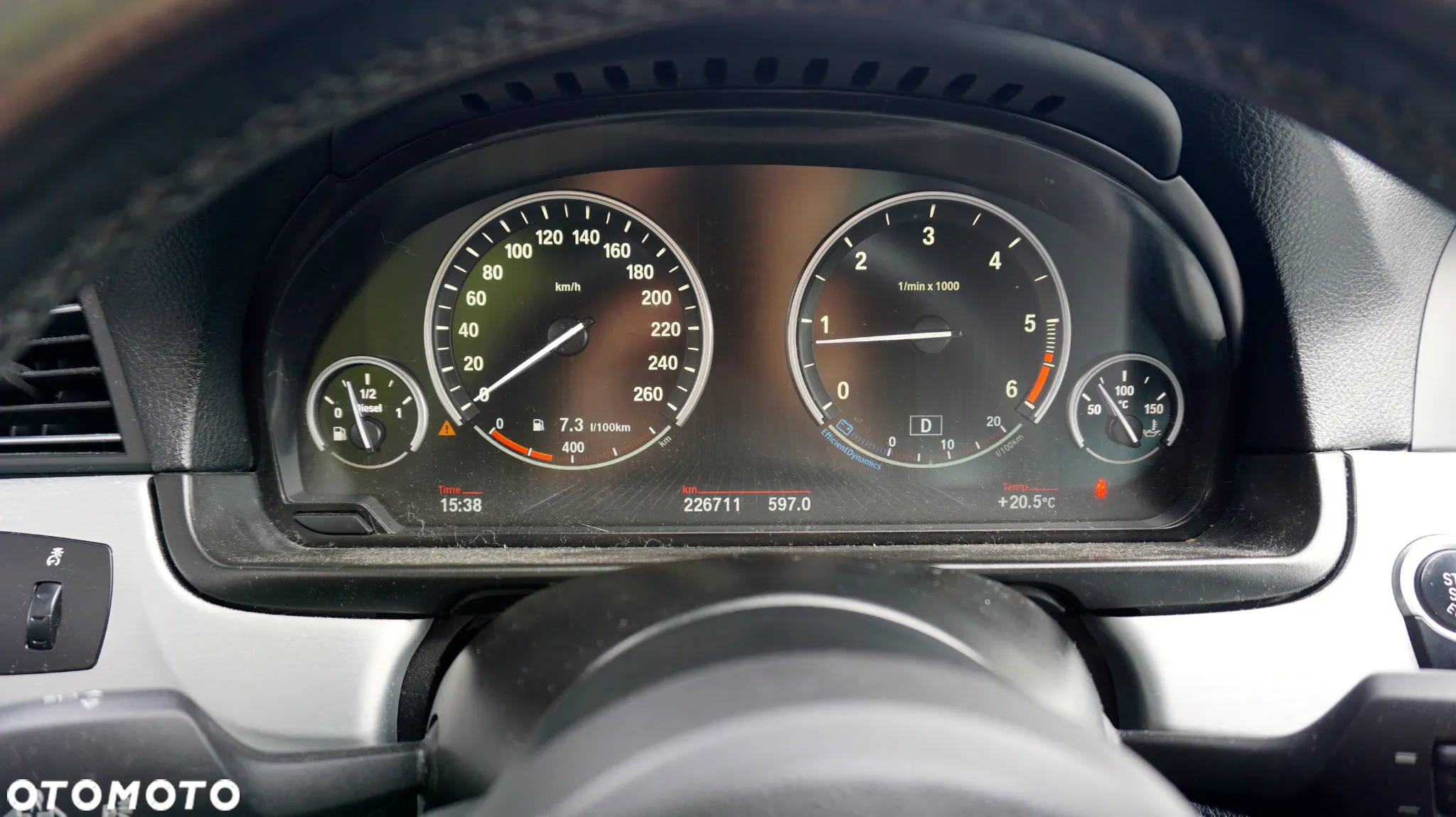 BMW Seria 5 525d xDrive Touring - 6