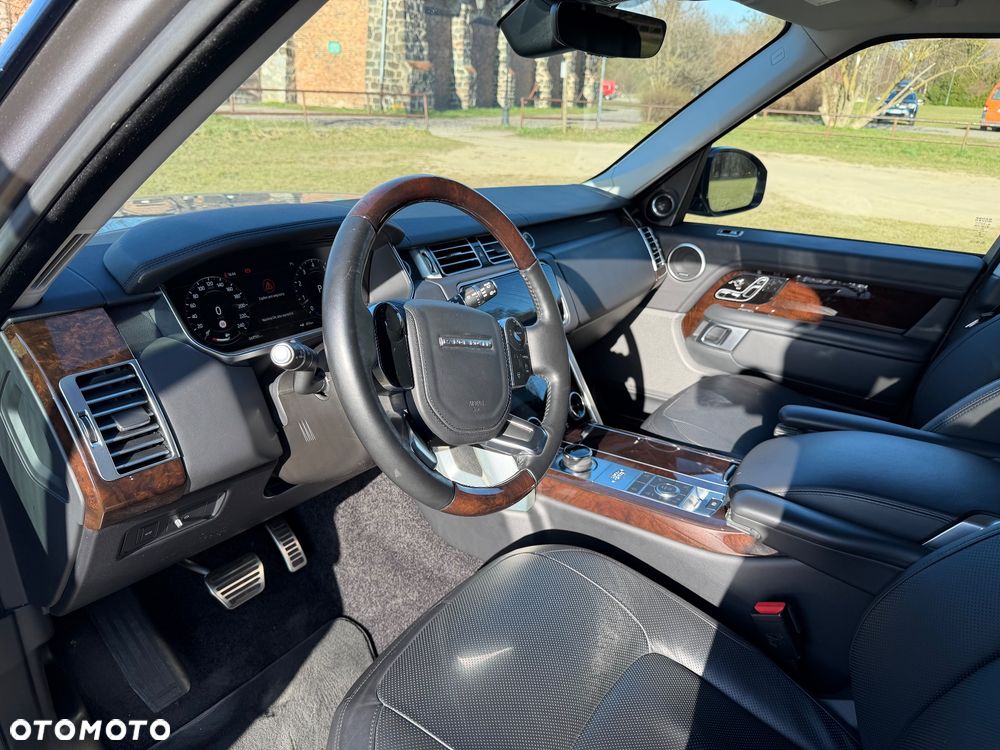 Land Rover Range Rover P400 Vogue - 8