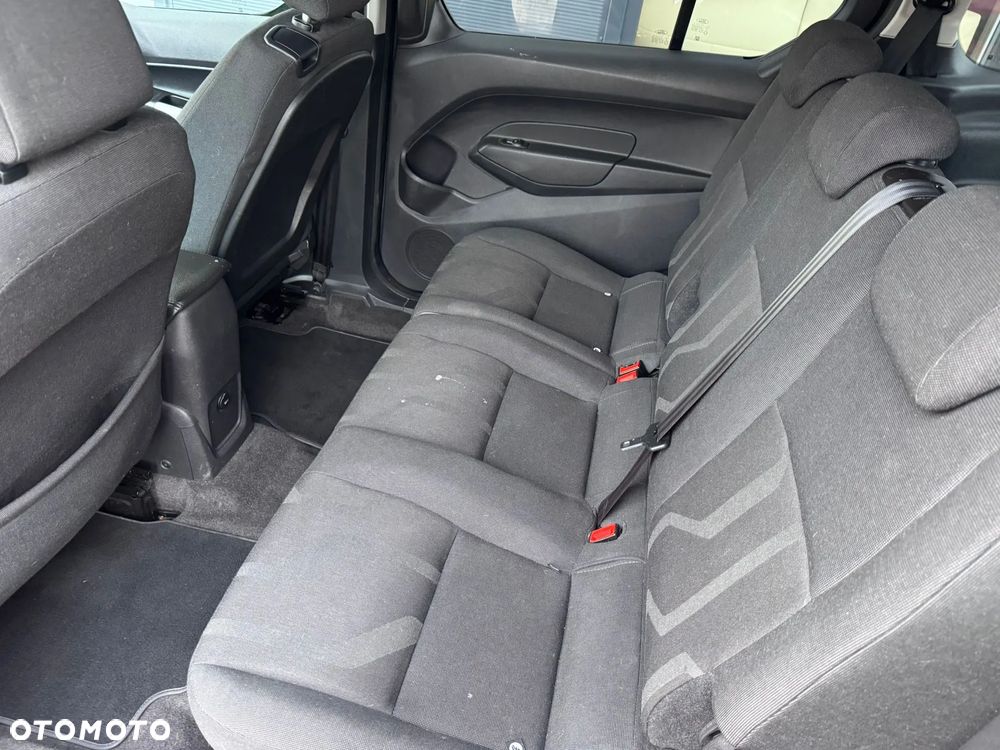 Ford Tourneo Connect Grand - 11