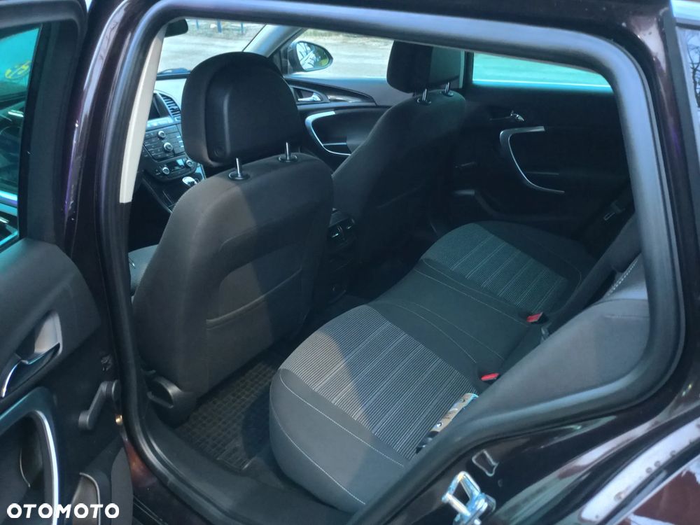 Opel Insignia 2.0 CDTI - 9