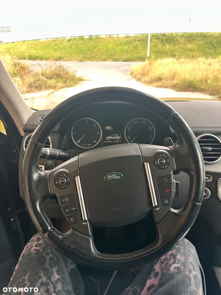 Land Rover Discovery IV 3.0 SD V6 HSE - 9
