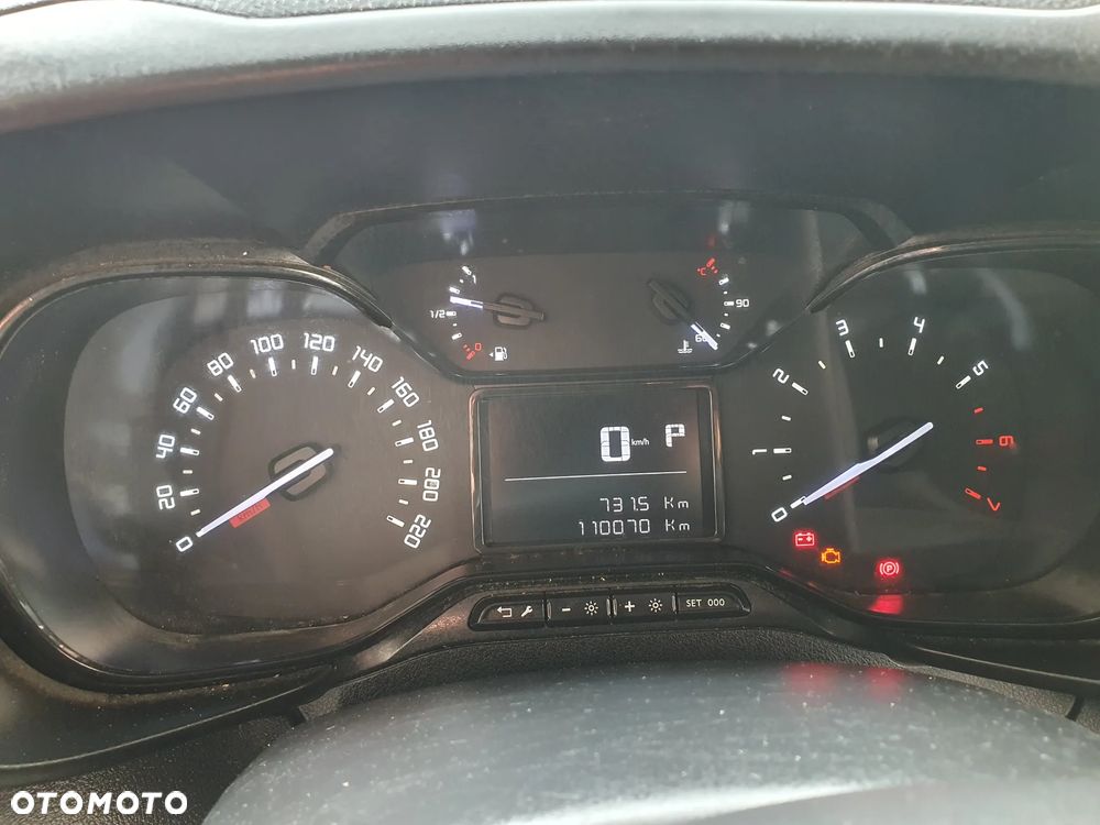 Toyota Proace City - 7