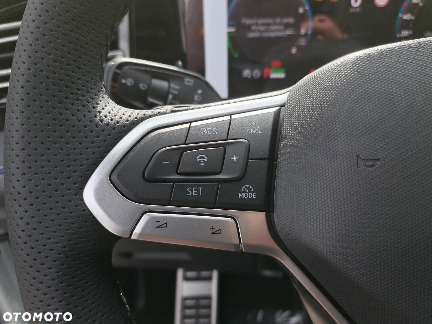Volkswagen Tiguan - 28