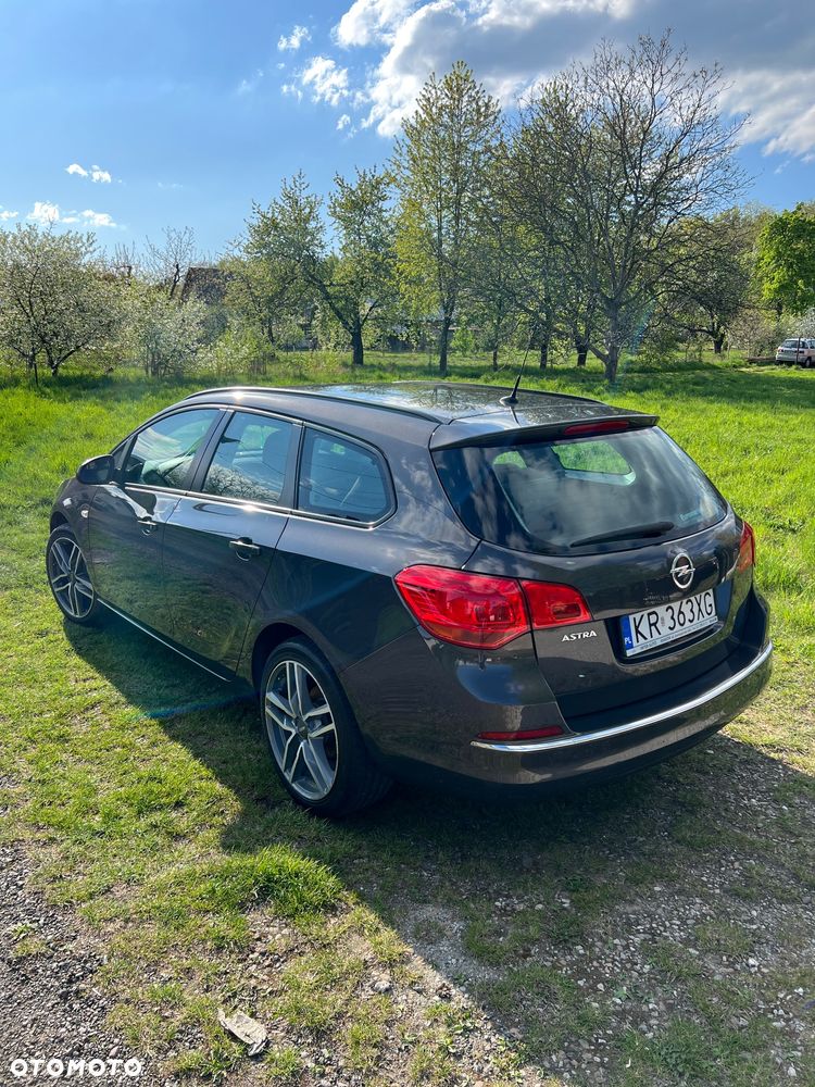 Opel Astra 1.6 - 10