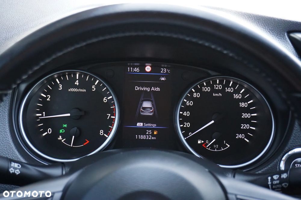 Nissan Qashqai 1.3 DIG-T N-Connecta - 30