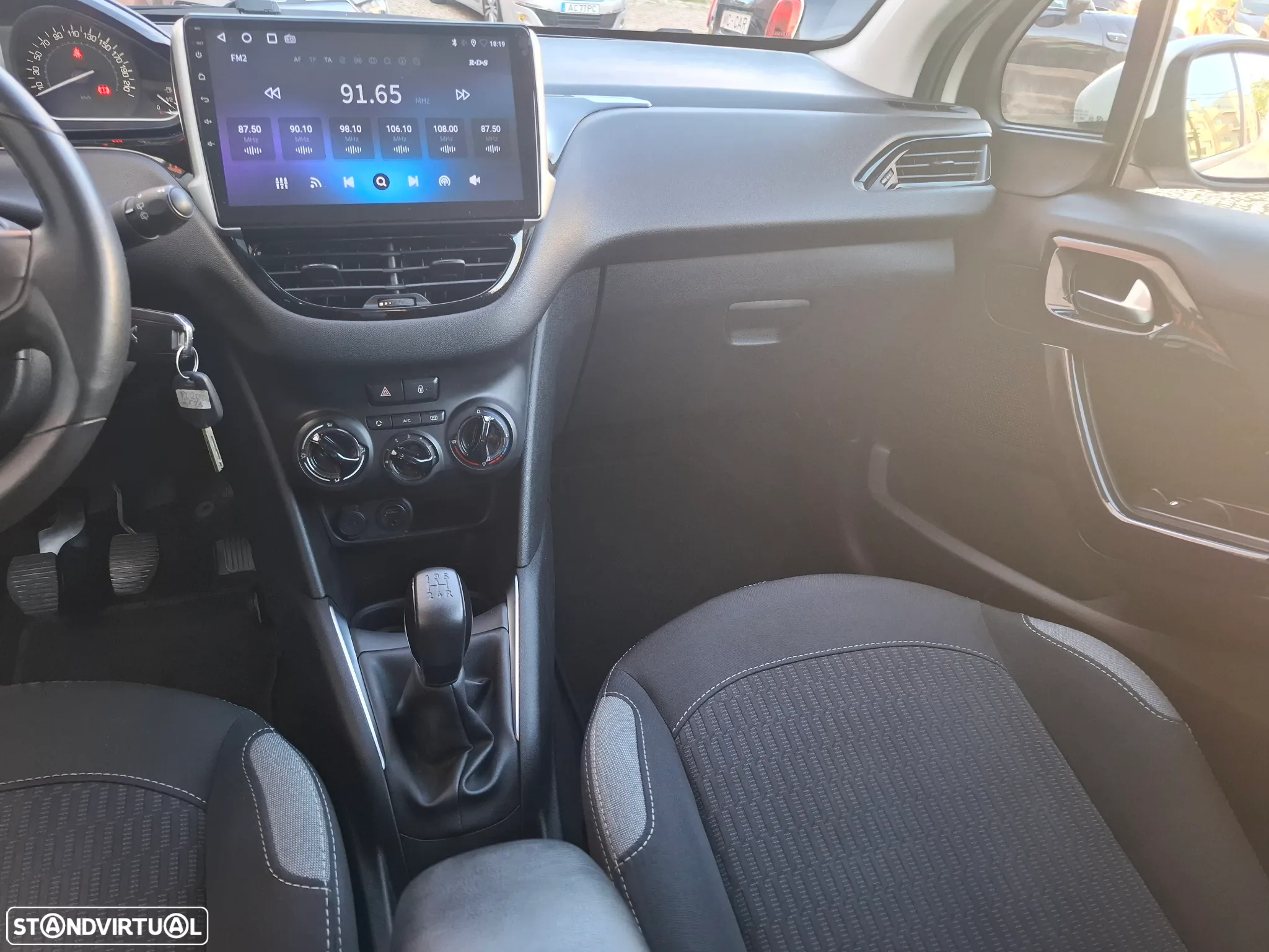 Peugeot 208 1.2 PureTech Active - 9