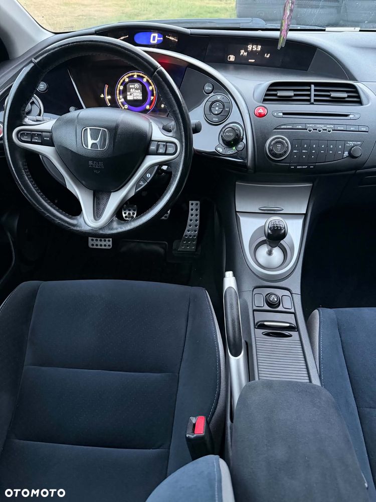 Honda Civic 1.8 Comfort - 21