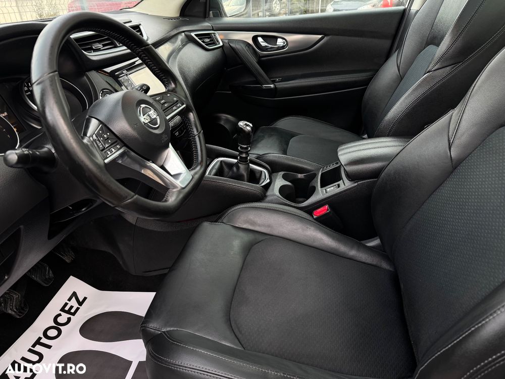 Nissan Qashqai 1.5 DCI TEKNA - 10