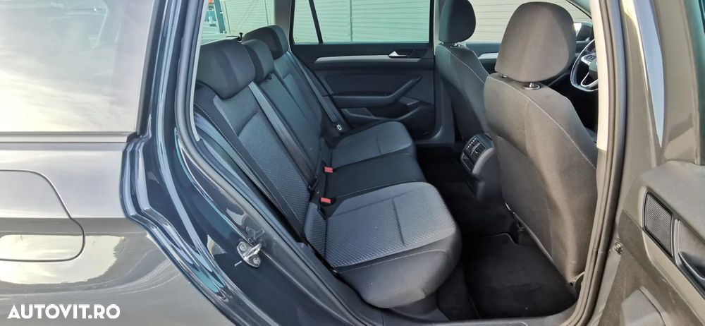Volkswagen Passat Variant 2.0 TDI SCR DSG Business - 11