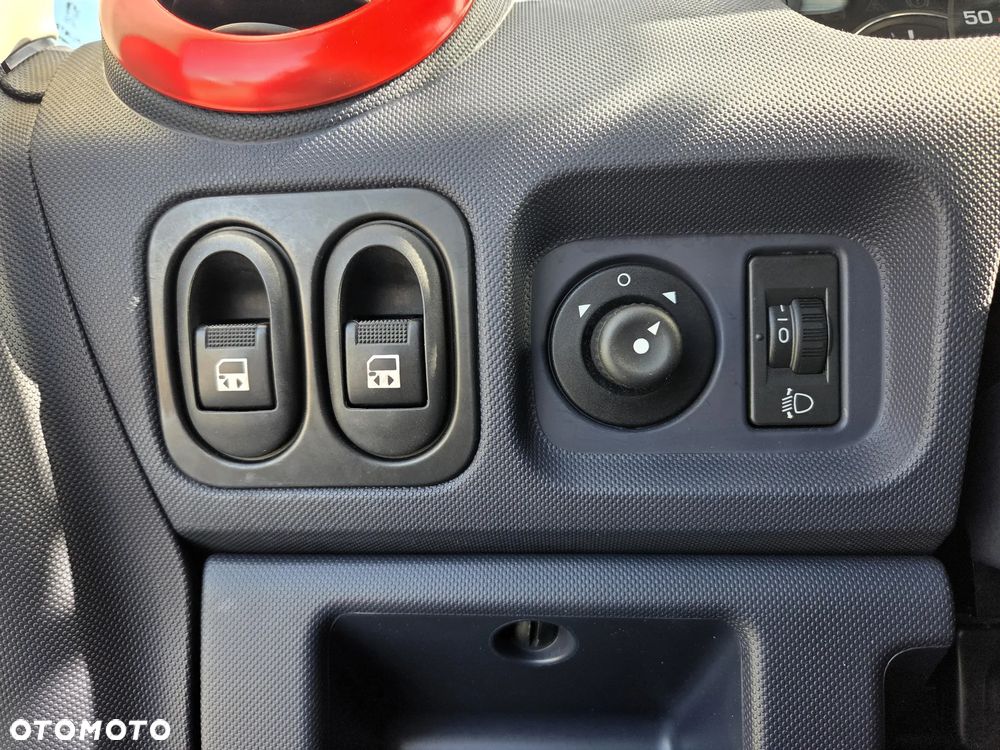 Peugeot 1007 1.4 Trendy - 15