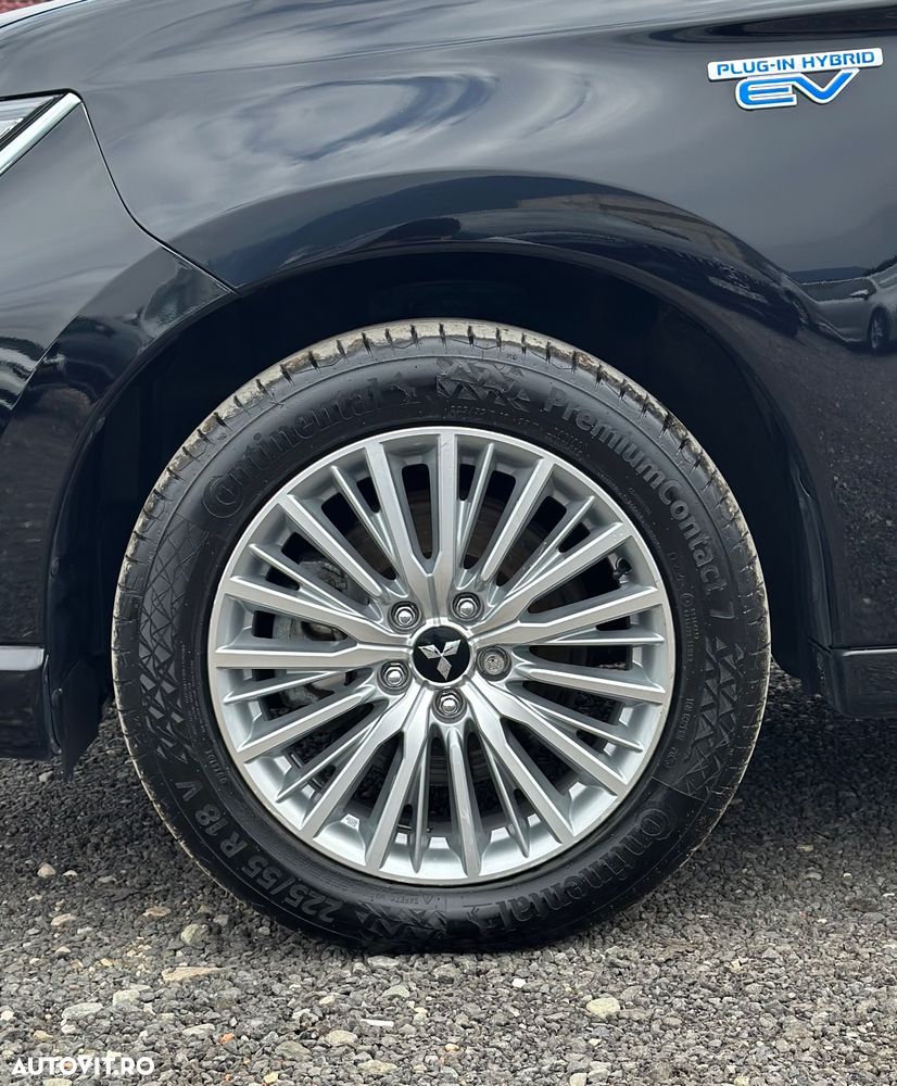 Mitsubishi Outlander 2.4 4WD Top - 34