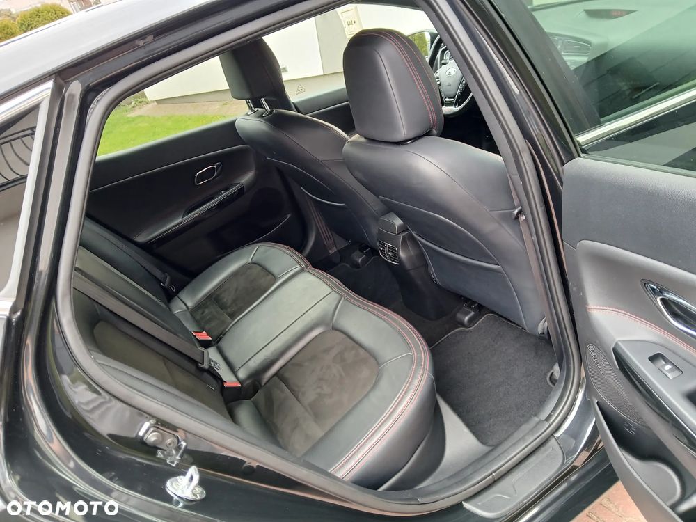 Kia Ceed 1.6 T-GDI GT - 11