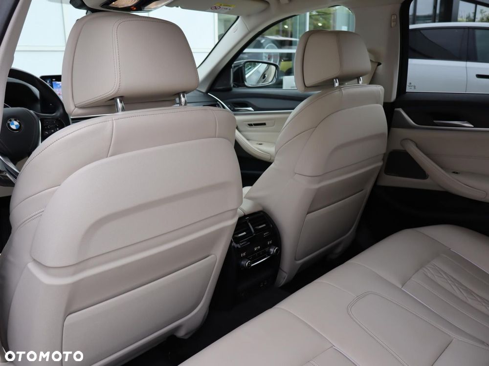 BMW Seria 5 - 17