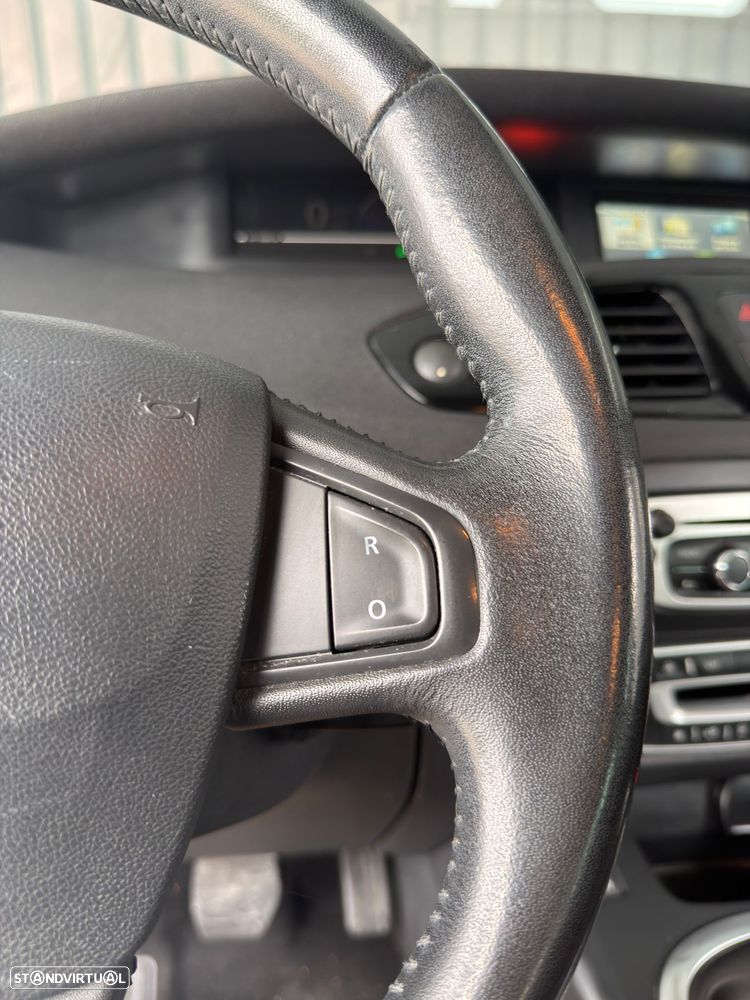 Renault Grand Scénic 1.5 dCi Bose Edition SS - 33