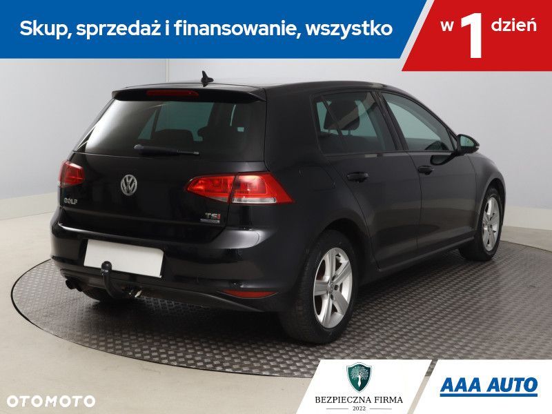 Volkswagen Golf - 7