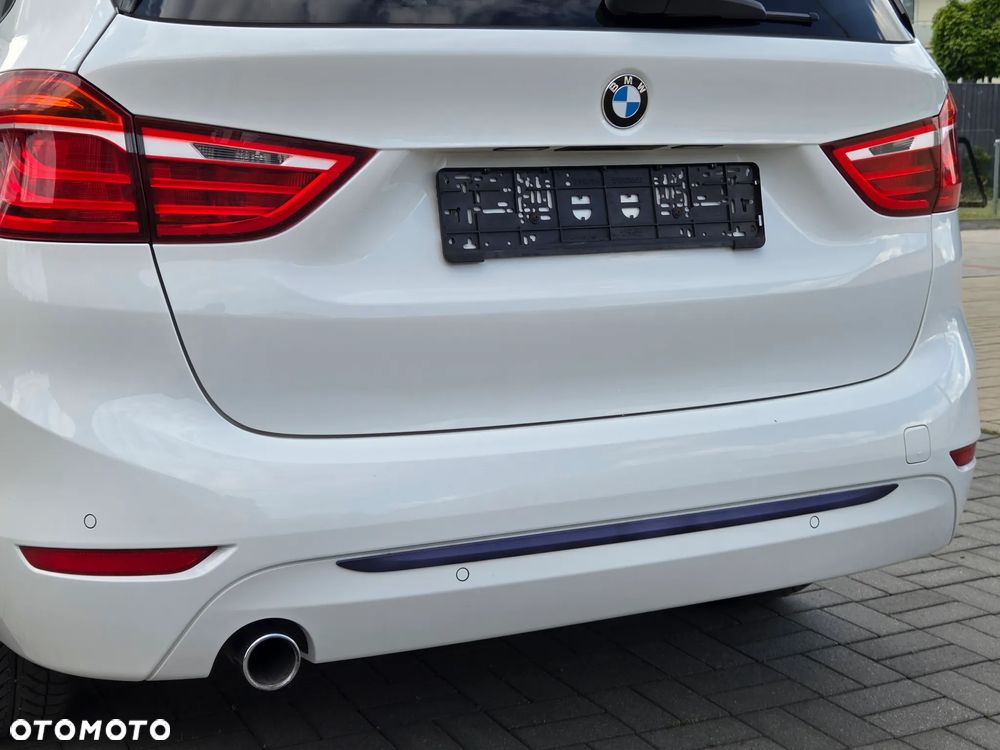 BMW Seria 2 218d Sport-Aut Sport Line - 12