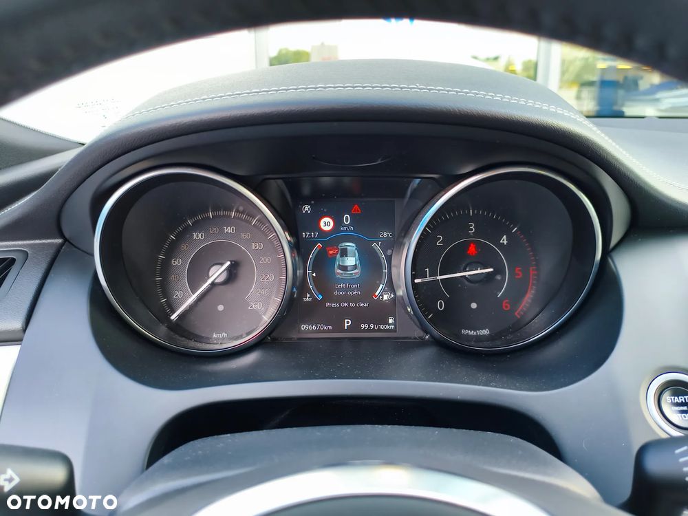 Jaguar E-Pace 2.0 i4D AWD R-Dynamic - 9