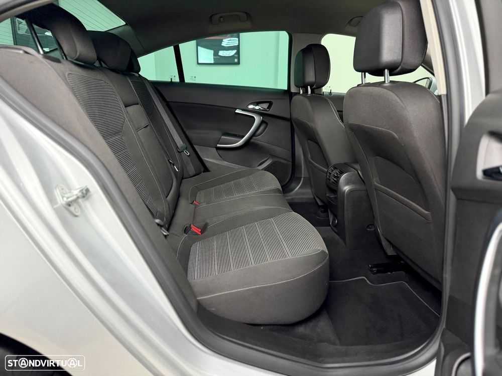 Opel Insignia 2.0 CDTI executive S/S - 23