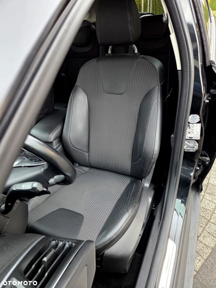 Ford Focus SW 2.0 TDCi Titanium MPS6 - 16