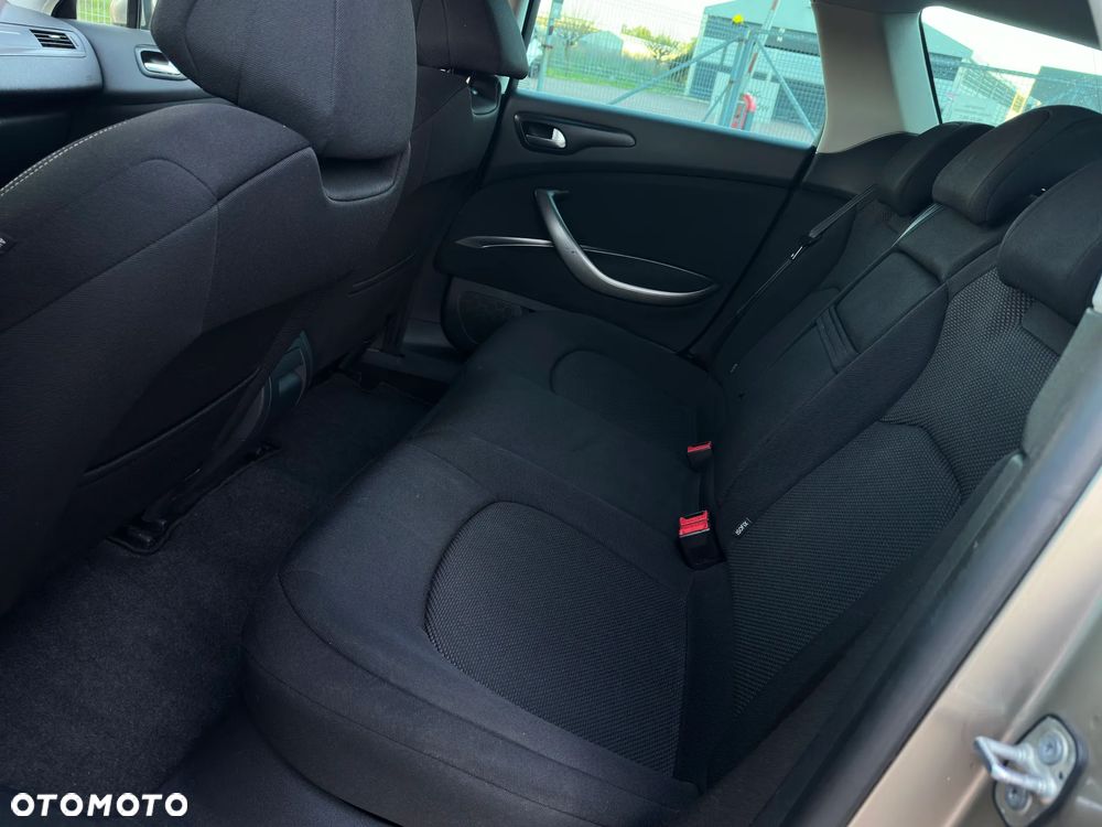 Citroën C5 e-HDi 115 EGS6 FAP Business Class - 14