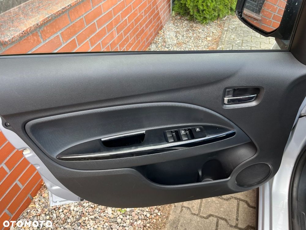 Mitsubishi Space Star 1.2 Inform Plus - 20
