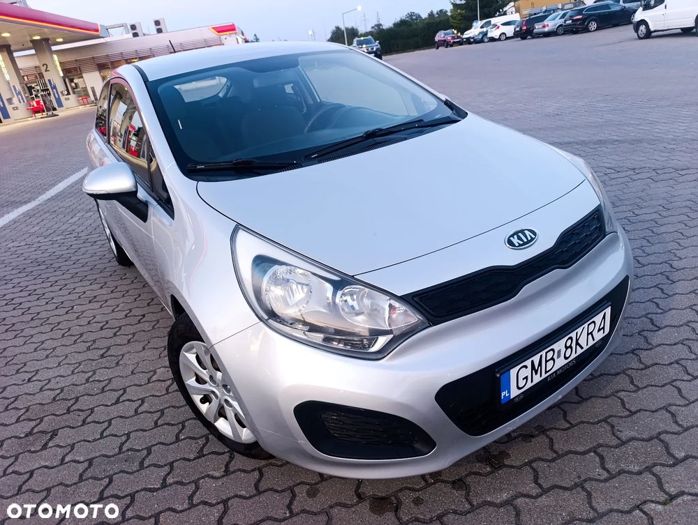 Kia Rio - 1
