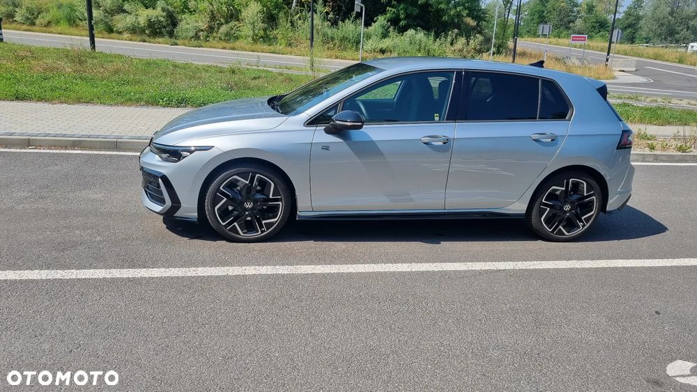 Volkswagen Golf 1.5 TSI R-Line Plus - 17