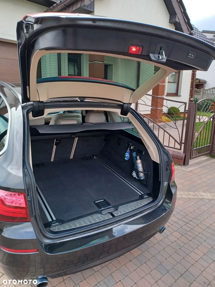 BMW Seria 5 535d Touring - 26