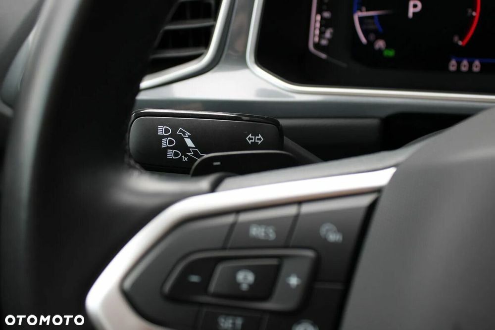 Volkswagen T-Roc 1.5 TSI Style DSG - 22