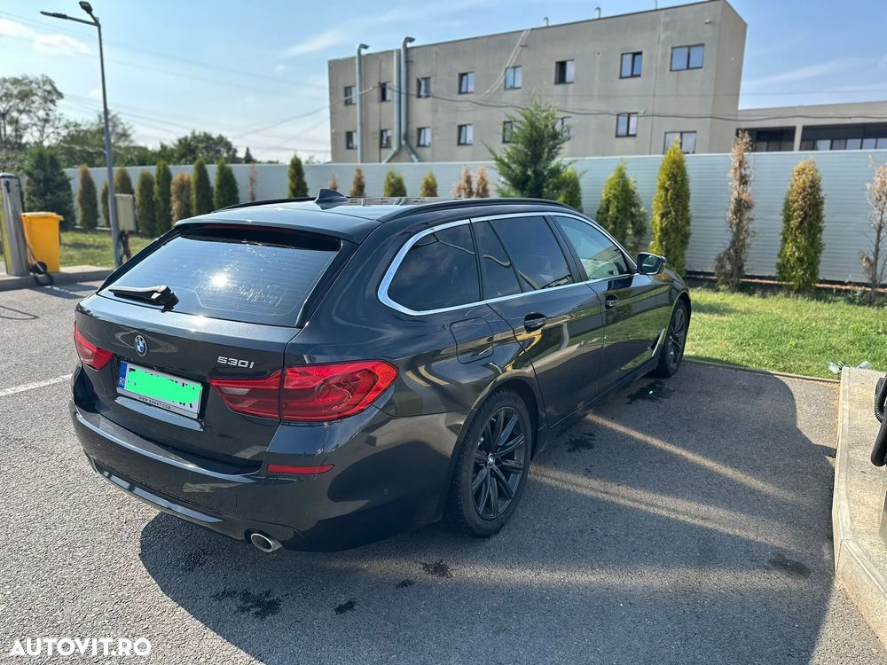 BMW Seria 5 530i AT - 3