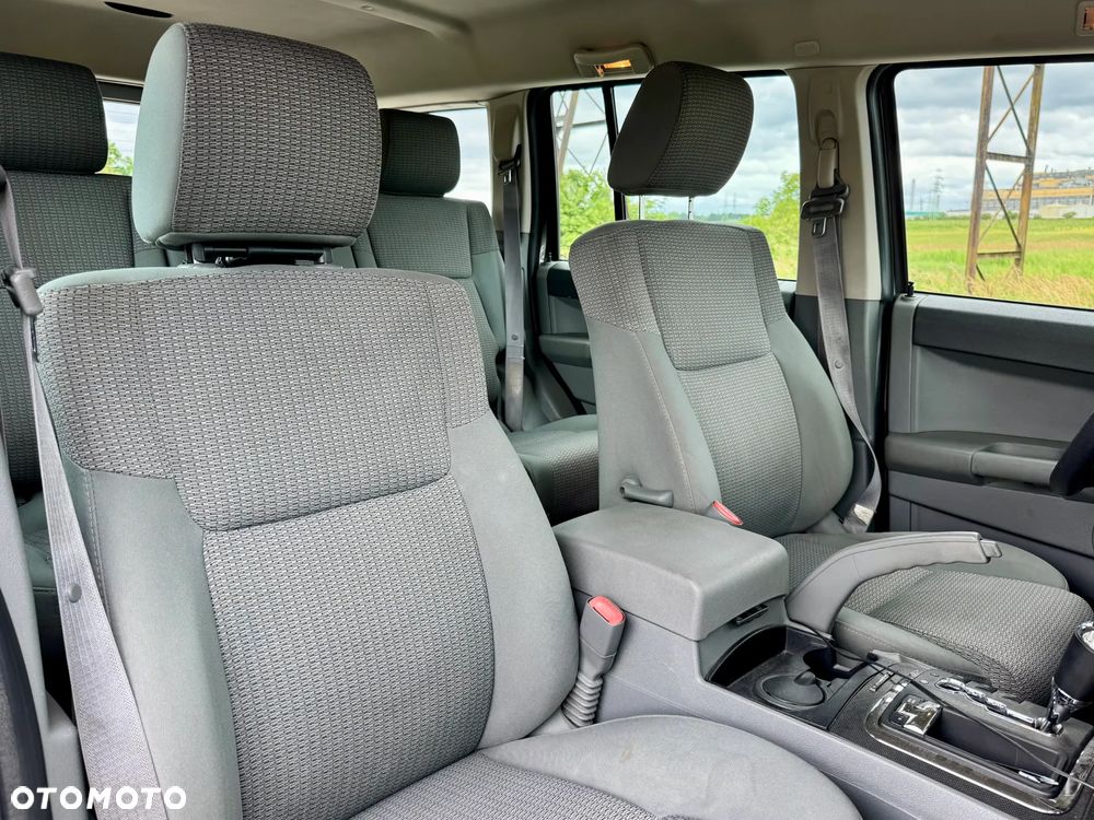Jeep Commander 3.0 CRD Laredo - 10