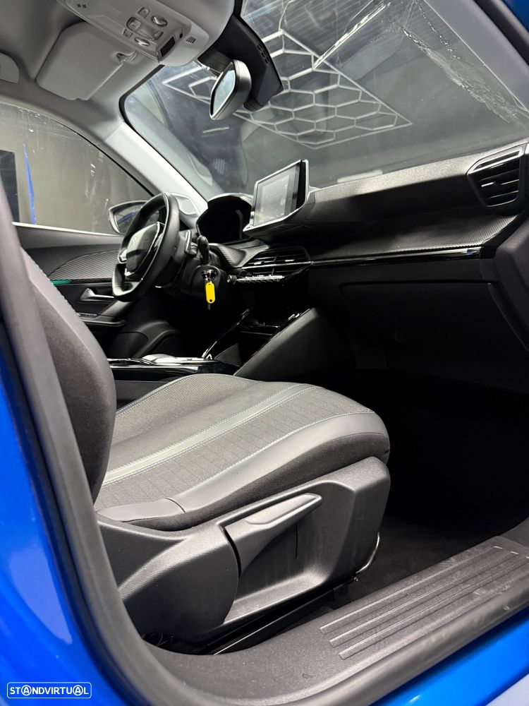 Peugeot 2008 1.5 BlueHDi Allure Pack EAT8 - 5