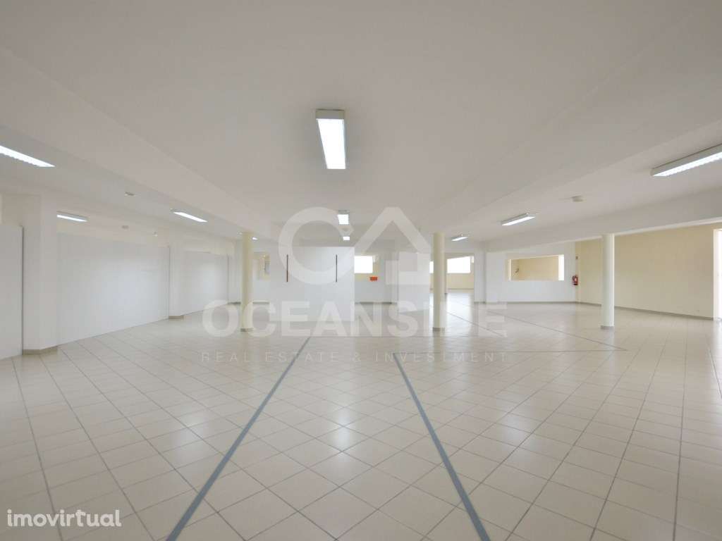 Loja com três pisos na Abóboda - Grande imagem: 5/18