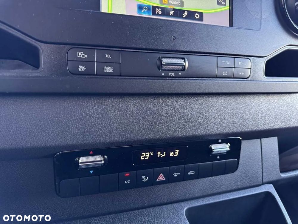 Mercedes-Benz Sprinter - 15