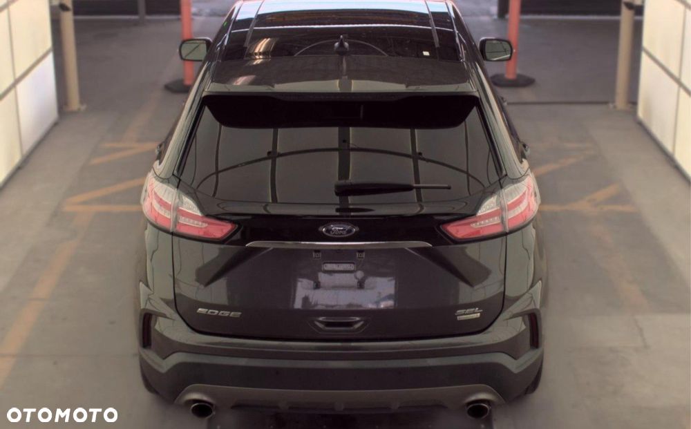 Ford Edge - 3