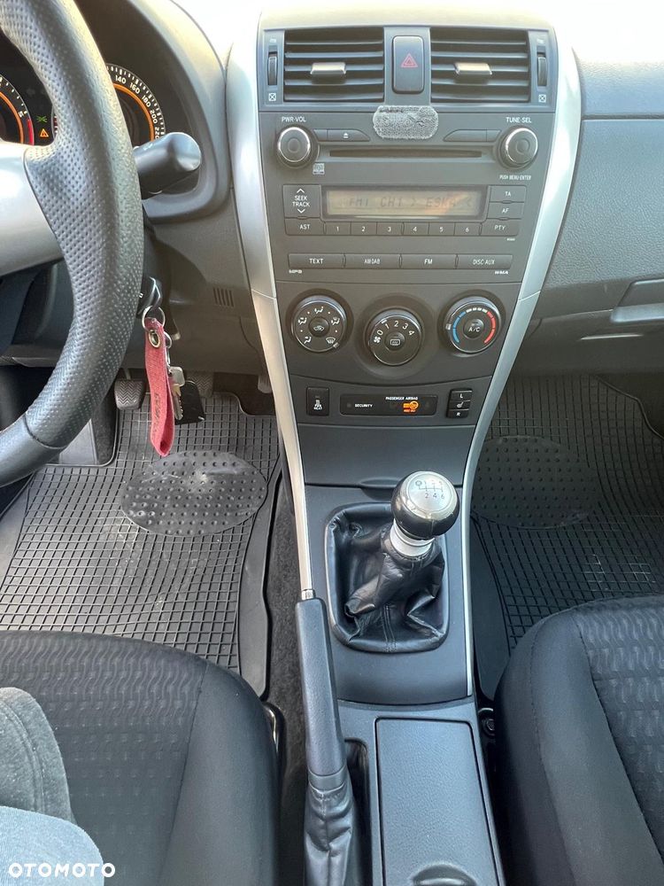 Toyota Corolla 1.4 D-4D Terra - 19