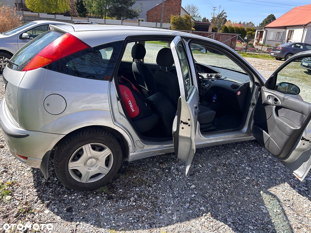 Ford Focus 1.6 Ambiente - 7