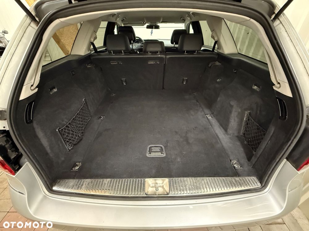 Mercedes-Benz Klasa E 200 CGI BlueEFFICIENCY Automatik Avantgarde - 15