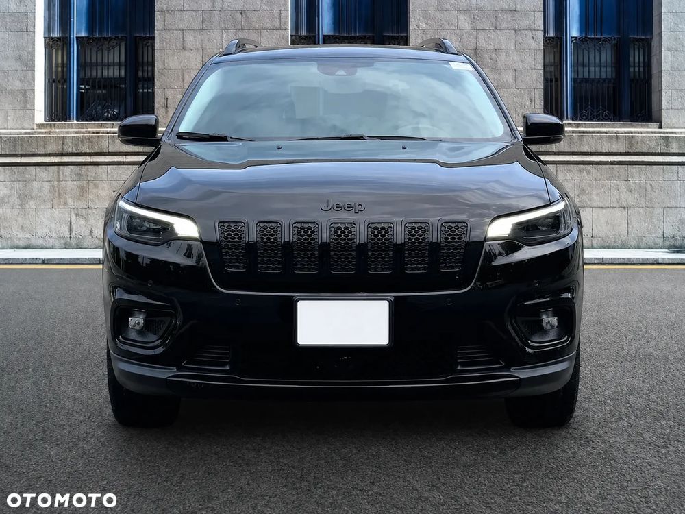 Jeep Cherokee - 4