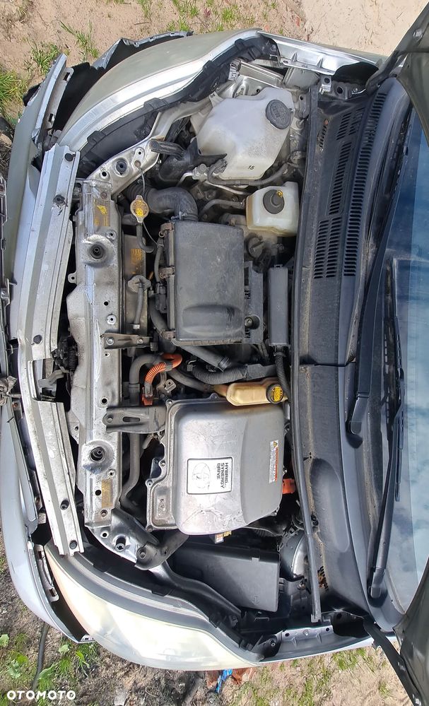 Toyota Prius (Hybrid) Executive - 6
